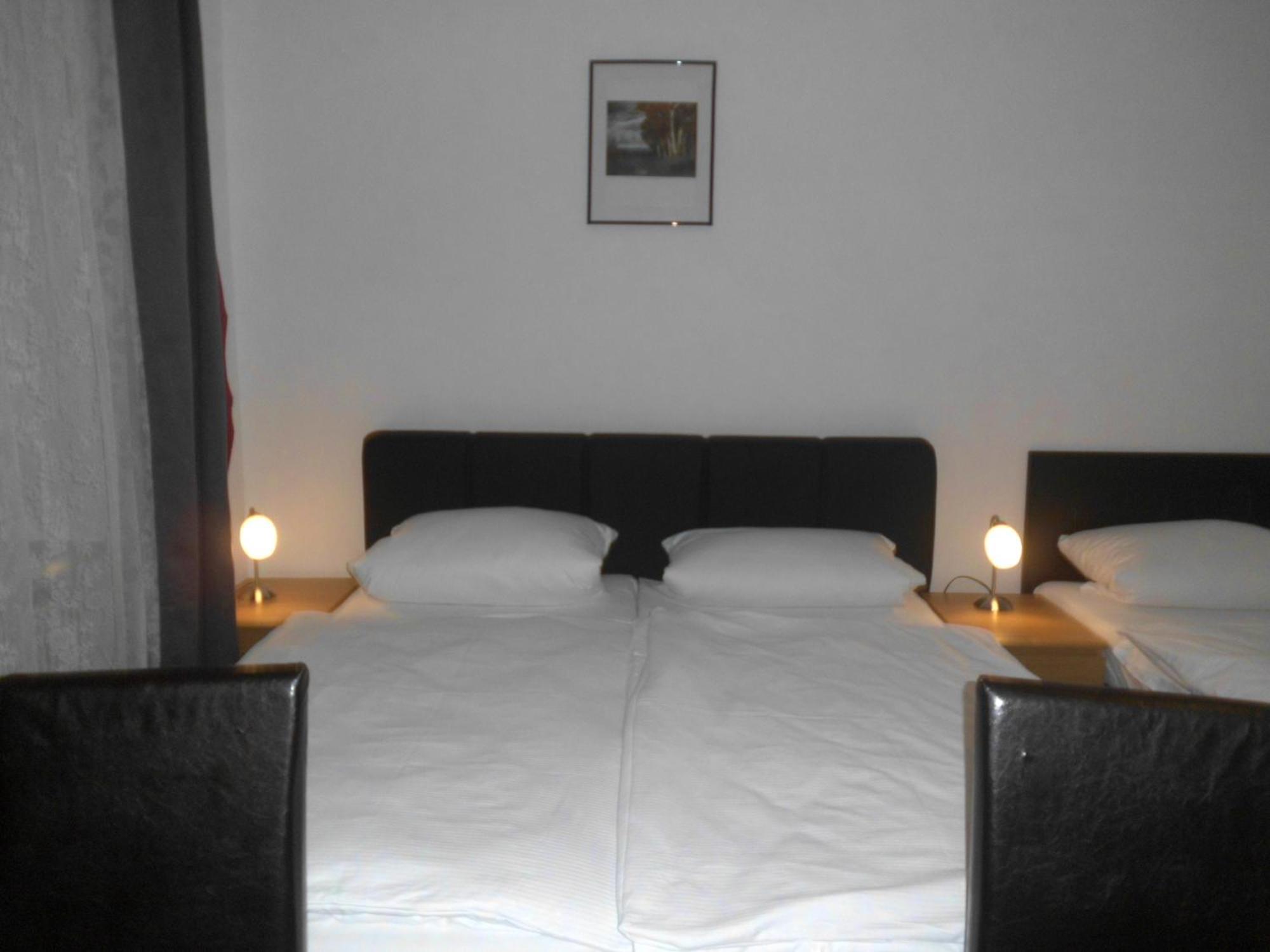 Hotel-Pension Dorma Берлин Экстерьер фото